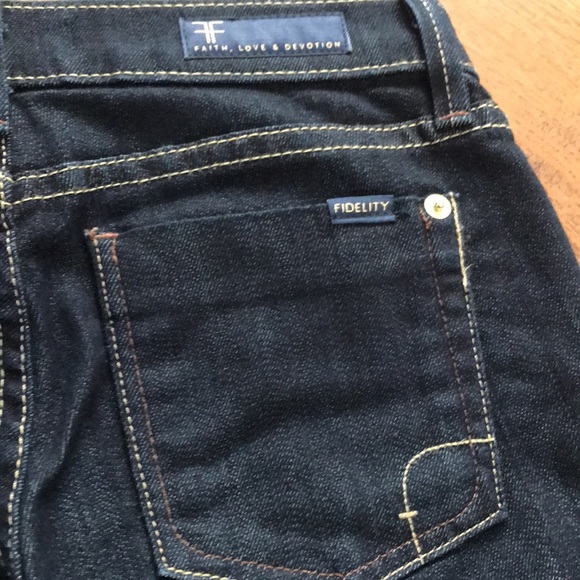 Fidelity boot cut jean. - Picture 5 of 16